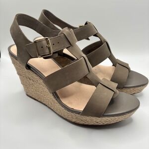 Clarks MARITSA95 GLAD Kaki Wedge Sandals T Strap Heeled Women's Size 10